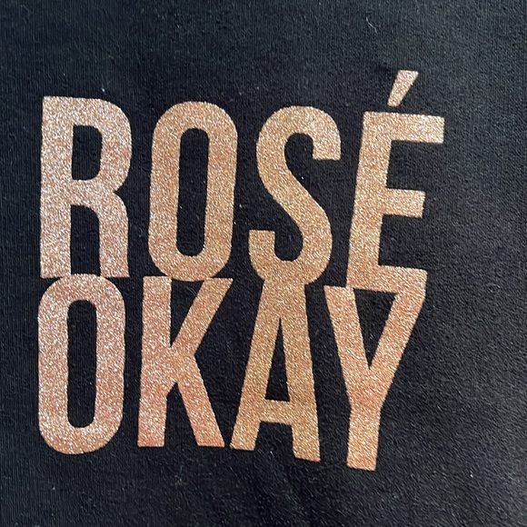 ❤️SOLD❤️Brunette The Label Black Sweatshirt “Rose Okay” - Picture 2 of 7
